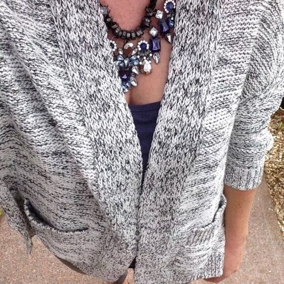 Zara BLACK/ECRU OPEN FRONT CARDIGAN sweater WITH POCKETS & SIDE SLITS SIZE M - Picture 3 of 6